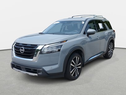 Used 2024 Nissan Pathfinder Platinum