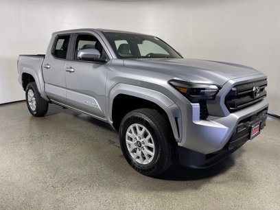 New 2025 Toyota Tacoma SR5