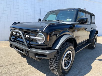 New 2024 Ford Bronco Outer Banks w/ Sasquatch Package