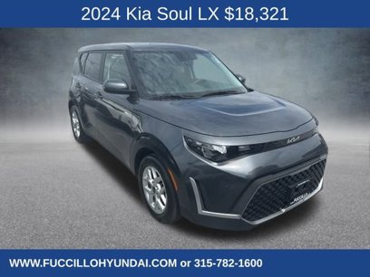 Used 2024 Kia Soul LX w/ Option Group 015