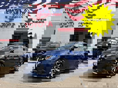 Used 2023 Nissan Maxima SV w/ Floor Mat Group