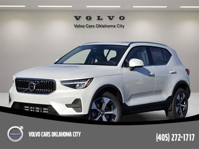 New 2025 Volvo XC40 B5 Core