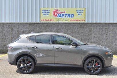 New 2025 Dodge Hornet GT w/ Track Pack