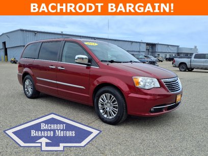 Used 2014 Chrysler Town & Country Touring-L w/ Driver Convenience Group
