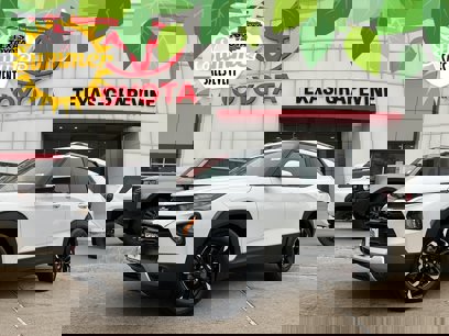 Used 2023 Chevrolet TrailBlazer LT w/ Convenience Package