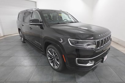 New 2025 Jeep Wagoneer L Series II w/ Convenience Group I