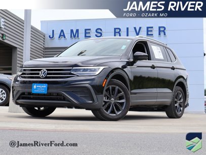 Used 2022 Volkswagen Tiguan SE w/ Panoramic Sunroof Package
