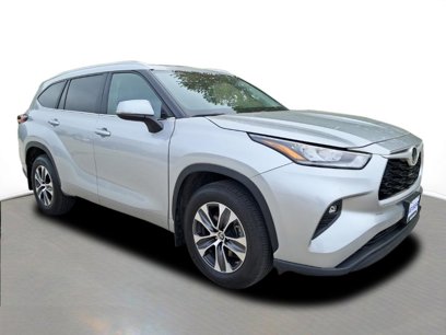 Used 2024 Toyota Highlander XLE