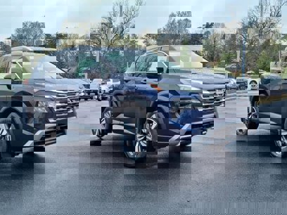 New 2025 Nissan Rogue SL