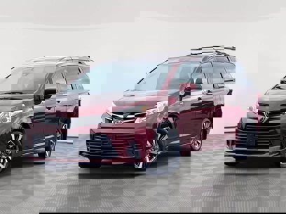Used 2019 Toyota Sienna LE