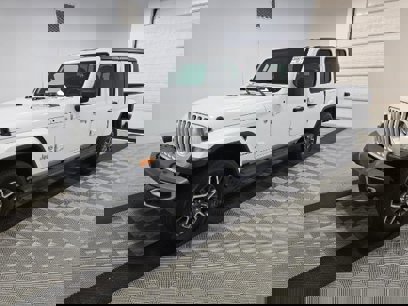 Used 2020 Jeep Gladiator Overland w/ Cold Weather Group
