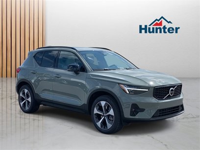 New 2025 Volvo XC40 B5 Plus w/ Protection Package Premier