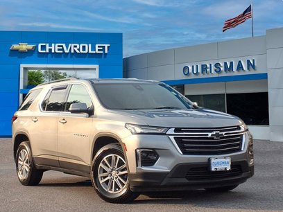 Used 2023 Chevrolet Traverse LT