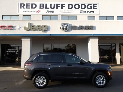 New 2025 Jeep Grand Cherokee Laredo