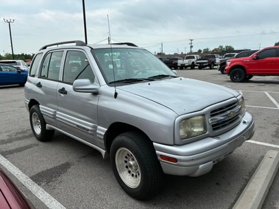 Used 2002 Chevrolet Tracker LT