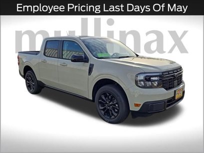 New 2024 Ford Maverick Lariat w/ Black Appearance Package