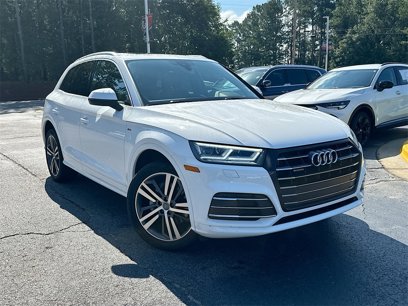 Used 2020 Audi Q5 e Premium Plus w/ Premium Plus Package