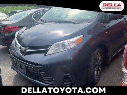 Used 2018 Toyota Sienna LE