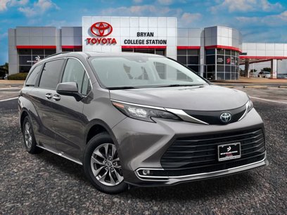 Used 2024 Toyota Sienna XLE