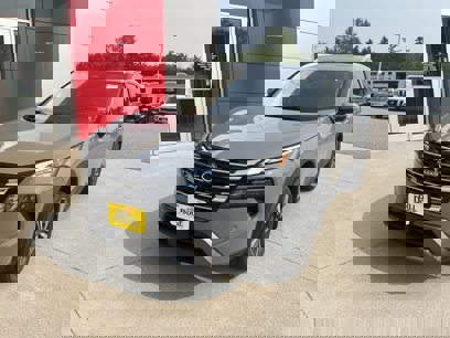 New 2025 Nissan Rogue SL