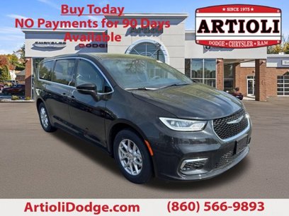 New 2025 Chrysler Pacifica Select