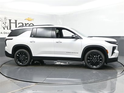 New 2025 Chevrolet Traverse LT w/ Midnight/Sport Edition