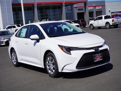 New 2025 Toyota Corolla LE