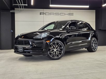 Certified 2022 Porsche Macan w/ Premium Package