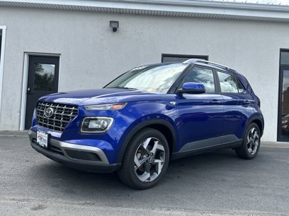 Used 2022 Hyundai Venue SEL