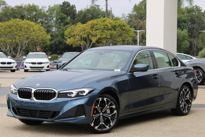 New 2025 BMW 330i xDrive Sedan w/ Convenience Package