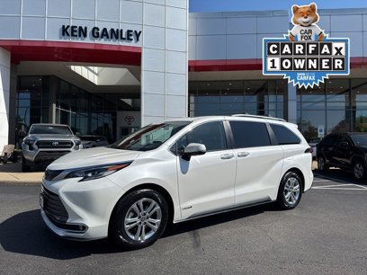Certified 2021 Toyota Sienna Platinum