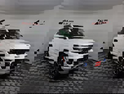 New 2024 Jeep Grand Cherokee Overland w/ Trailer Tow Package