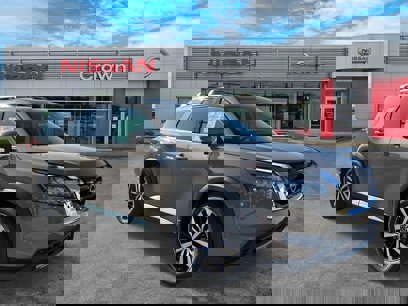 New 2025 Nissan Pathfinder Platinum w/ Cargo Package