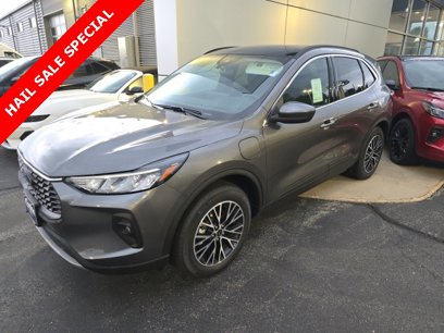 New 2025 Ford Escape SE w/ Class II Trailer Tow Package