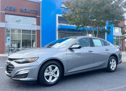 New 2025 Chevrolet Malibu LS