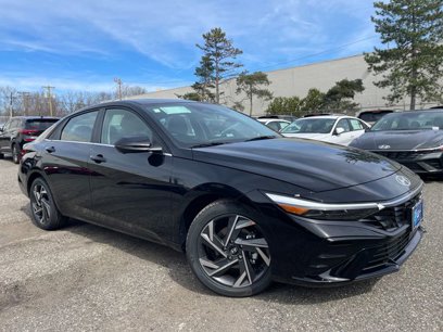 New 2025 Hyundai Elantra Limited