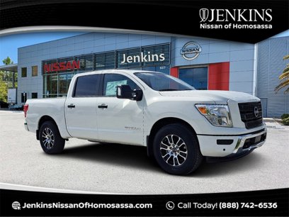 New 2024 Nissan Titan SV w/ SV Convenience Package