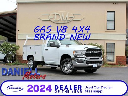 Used 2024 RAM 2500 Tradesman w/ Chrome Appearance Group