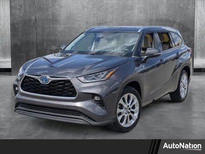 Used 2023 Toyota Highlander Limited