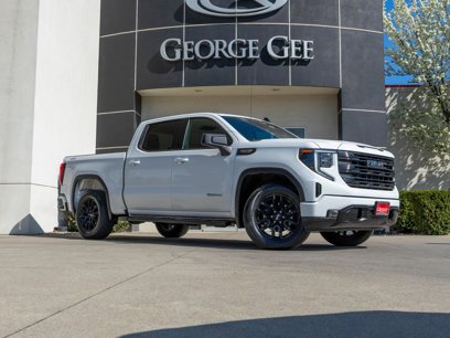 Used 2022 GMC Sierra 1500 Elevation w/ LPO, Elevation Black Package