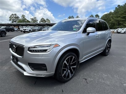 Used 2022 Volvo XC90 T6 Momentum w/ Climate Package