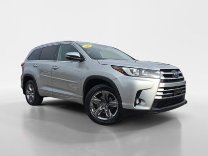Used 2019 Toyota Highlander Limited Platinum