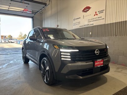 New 2025 Nissan Kicks SR w/ SR Premium Package