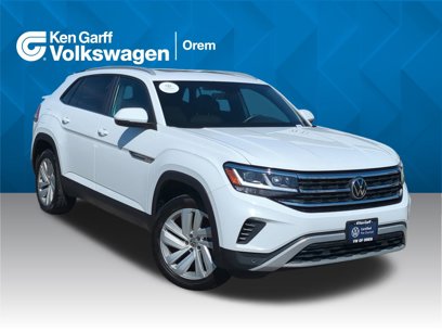 Used 2022 Volkswagen Atlas Cross Sport SE w/ Panoramic Sunroof Package