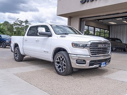 New 2025 RAM 1500 Laramie w/ Trailer Tow Group