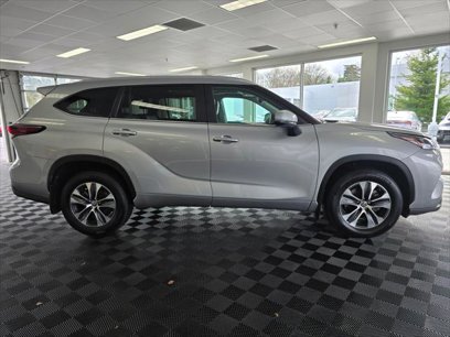 Certified 2024 Toyota Highlander LE