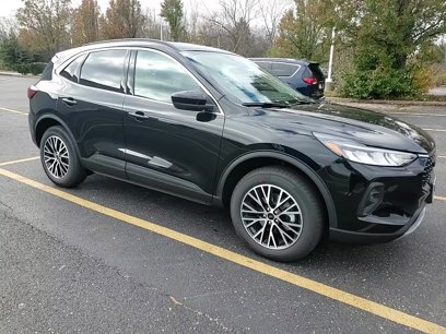 New 2025 Ford Escape SE