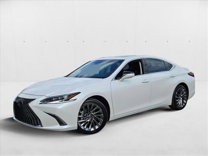 Used 2025 Lexus ES 300h w/ Luxury Package