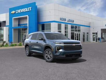 New 2025 Chevrolet Traverse LT