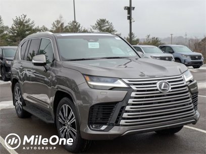 New 2025 Lexus LX 600 4WD w/ Luxury Package